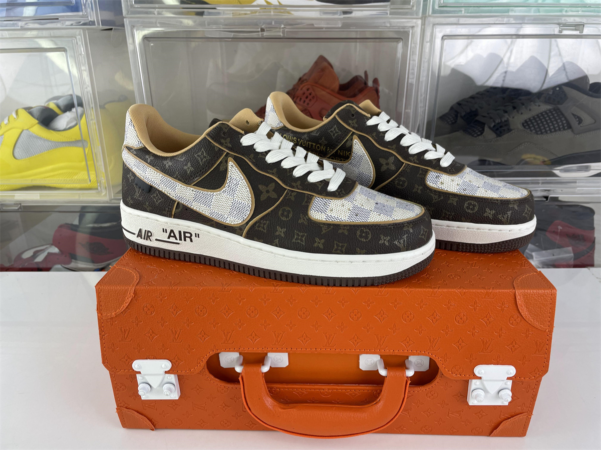 Louis Vuitton x Air Force 1 Brown with suitcase