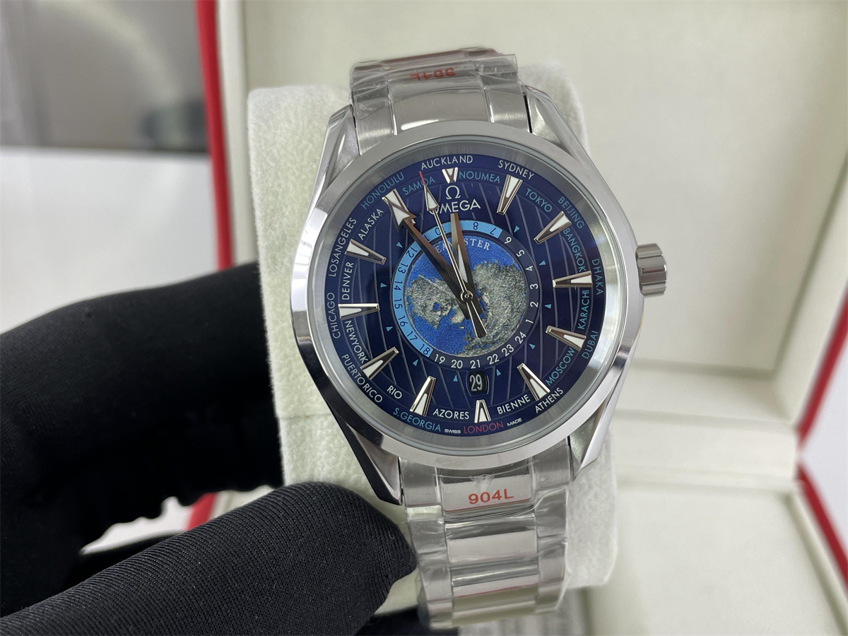 OMEGA SeaMaster Blue map world time watch, 150m depth diving, 43mm