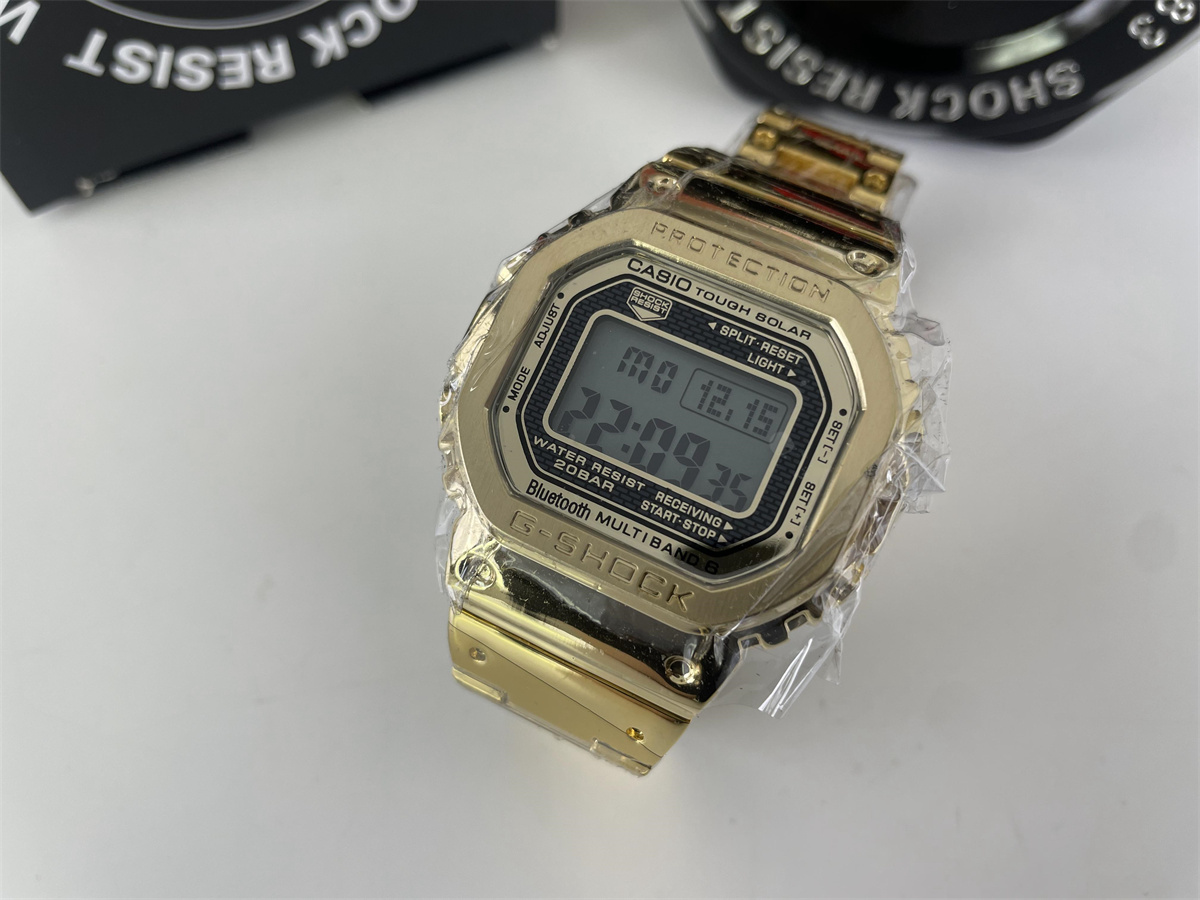 G-SHOCK Casio Gold ectronic watch with Metal band Lock