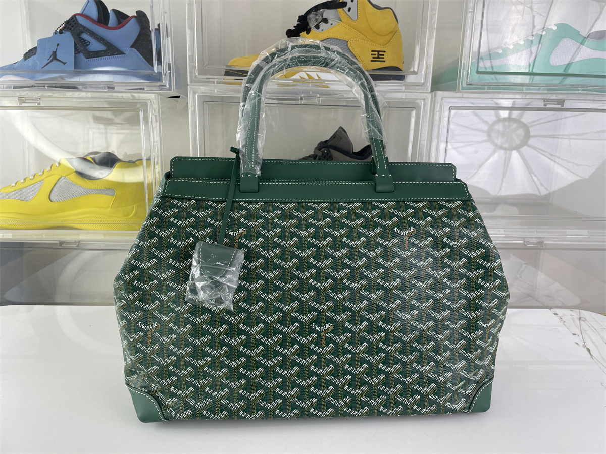 GOYARD Tote Bellechase Biaude green bag, (36 x 27 x 15 cm)