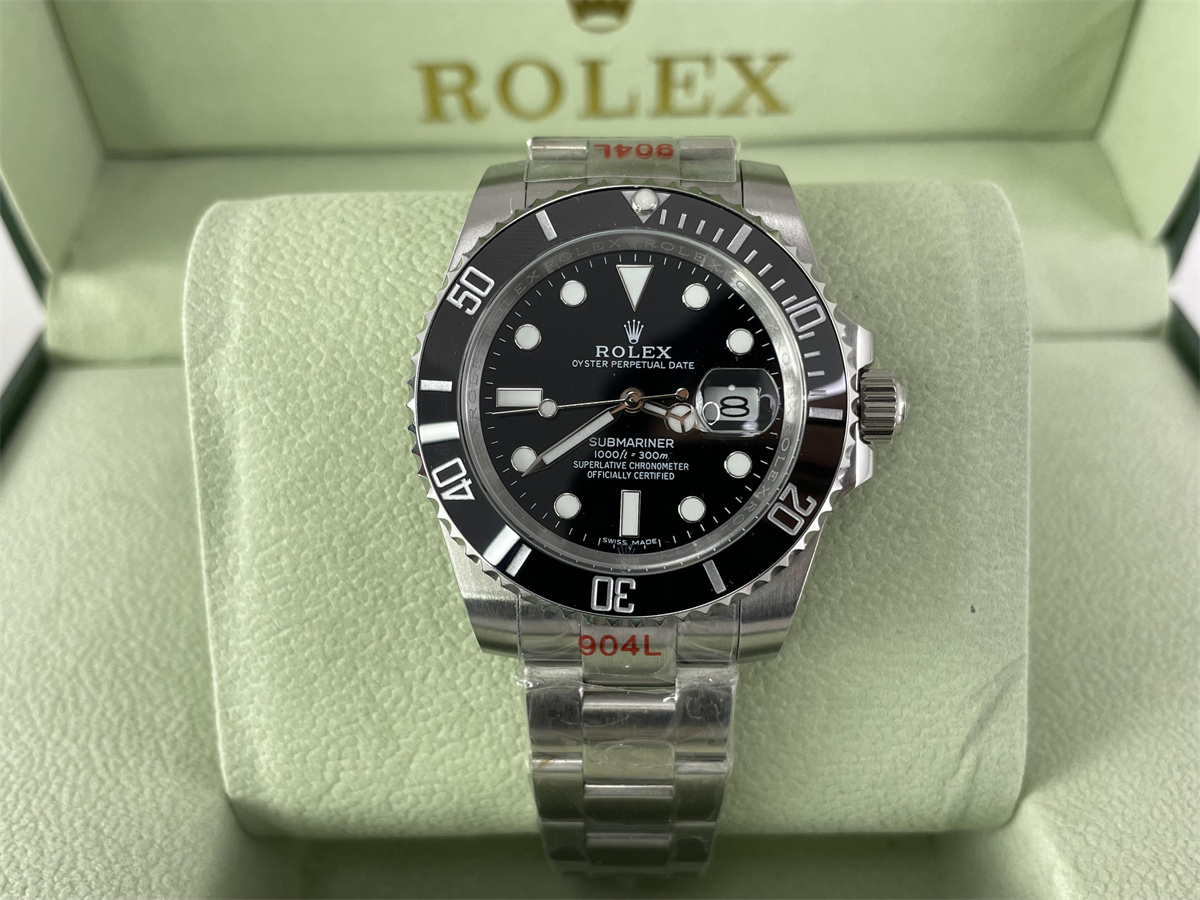 Rolex Black Ghost Submariner Automachine watch (41 mm)