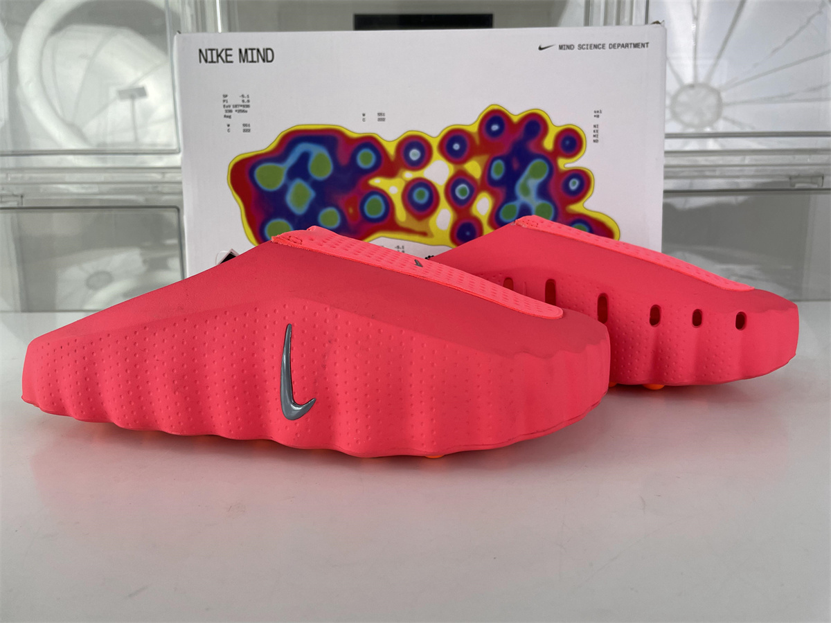 Nike Mind 001 Slipper Red color, (EU36-46)