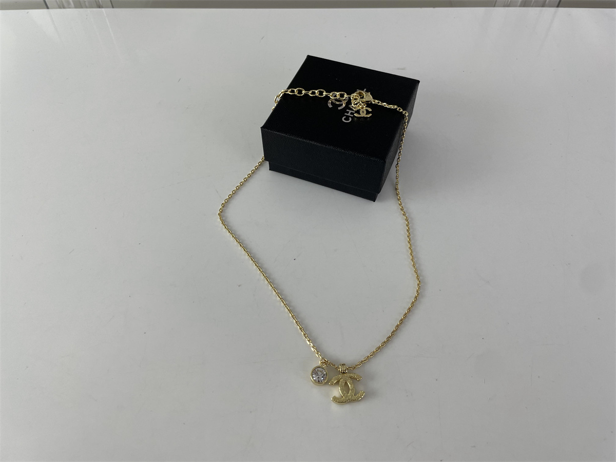 CHANEL Yellow GOLD With Crystal Tag Lady's Necklace Chain, 48cm