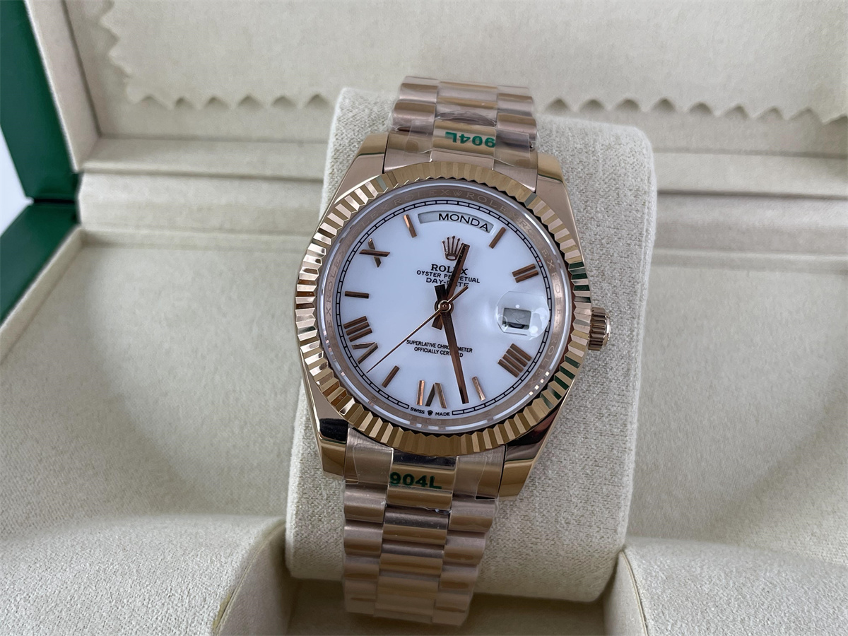 Rolex Day-Date Rose Gold White Automachine watch, 41mm
