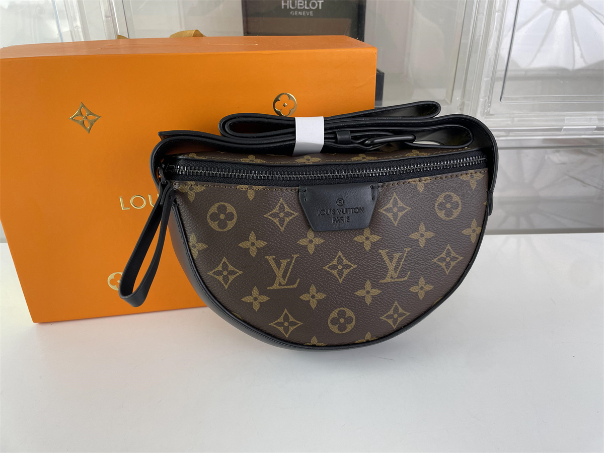 LV Louis Vuitton Moon Crossbody bag, (24.5 x 16 x 4.5cm)