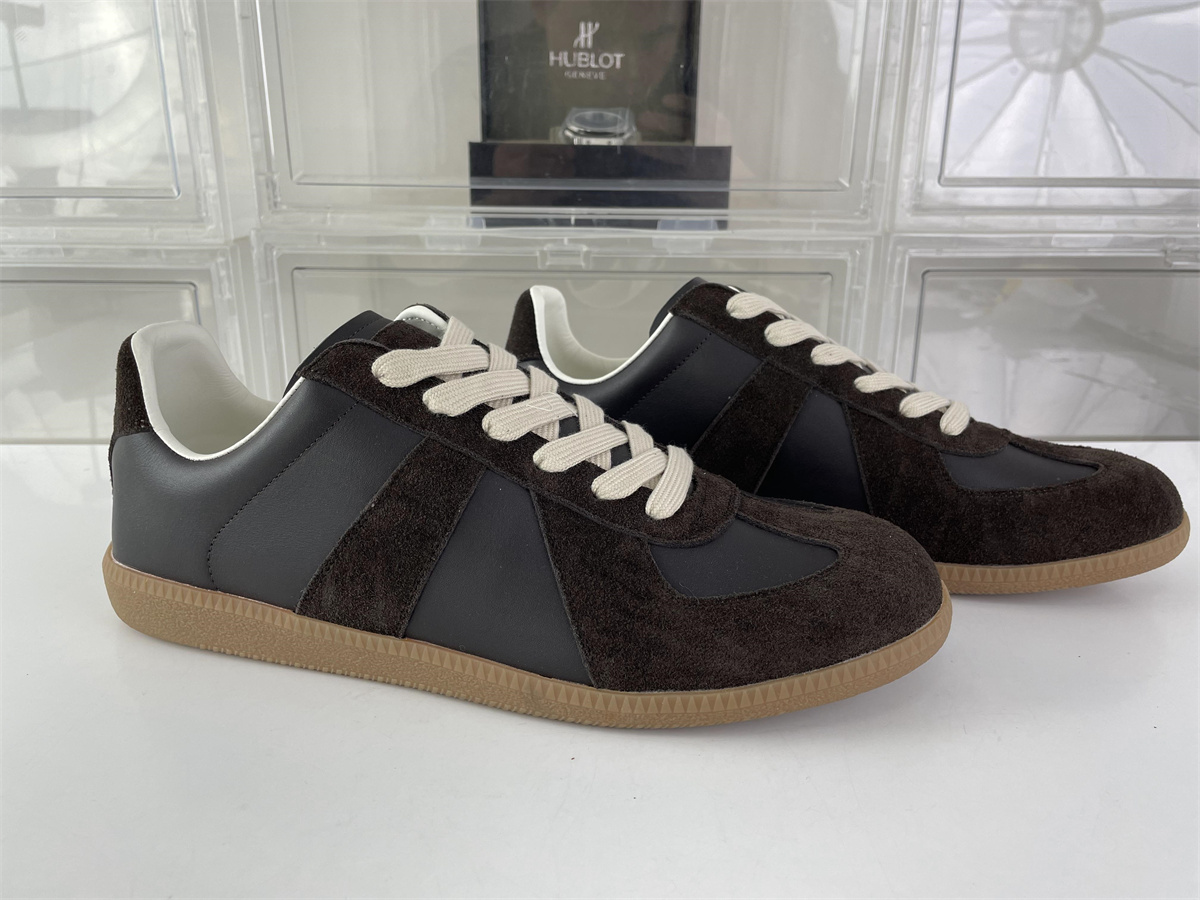 Maison Margiela No.22 Grey Brown, (EU36-47)