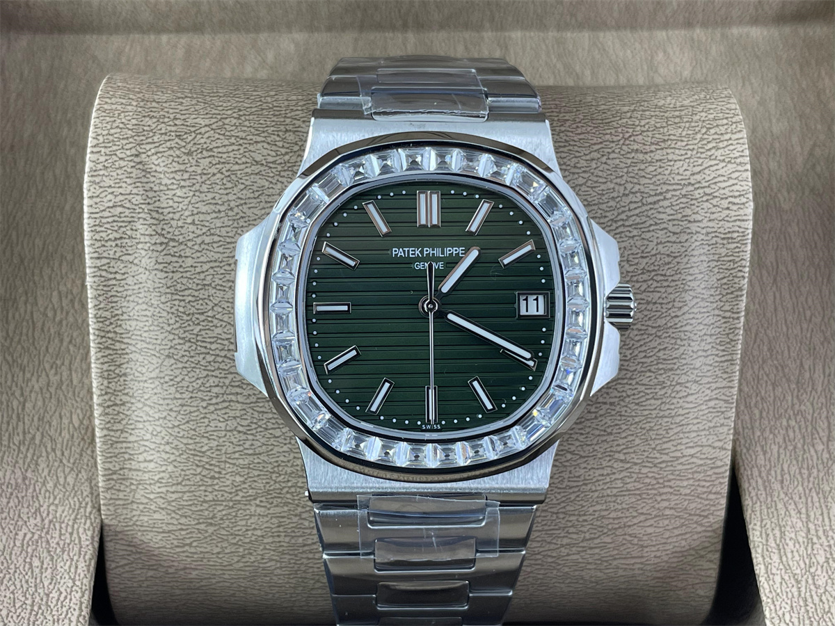 PATEK PHILIPPE Silver Green Nautilus Machine Watch with diamonds, 40mm
