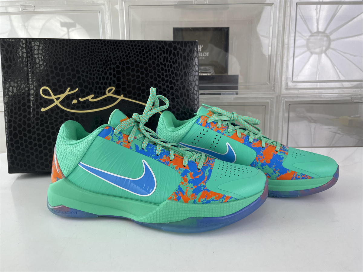 Jalen Brunson x Nike Zoom Kobe 5 Protro 'NY vs. NY'