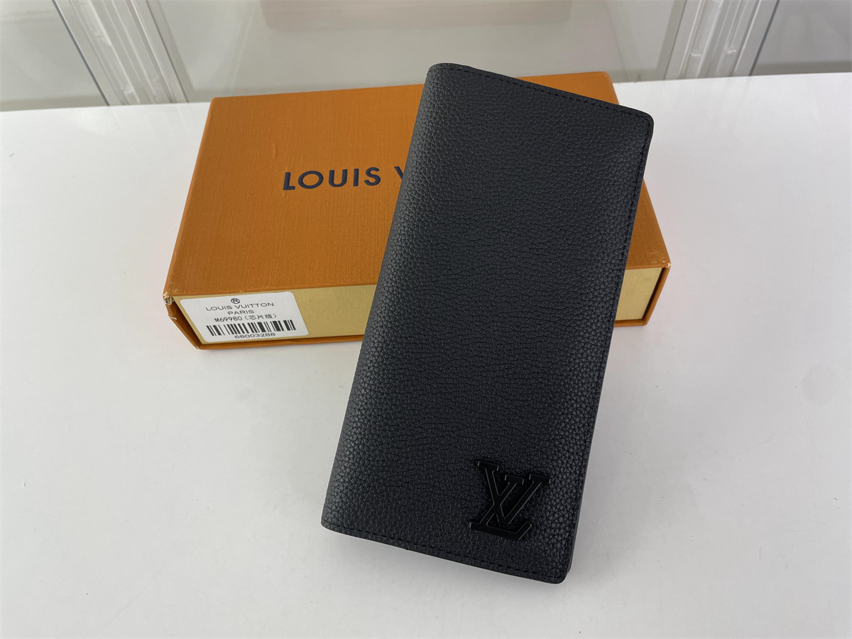 LV Louis Vuitton Black Leather Long wallet, (with chis inside)